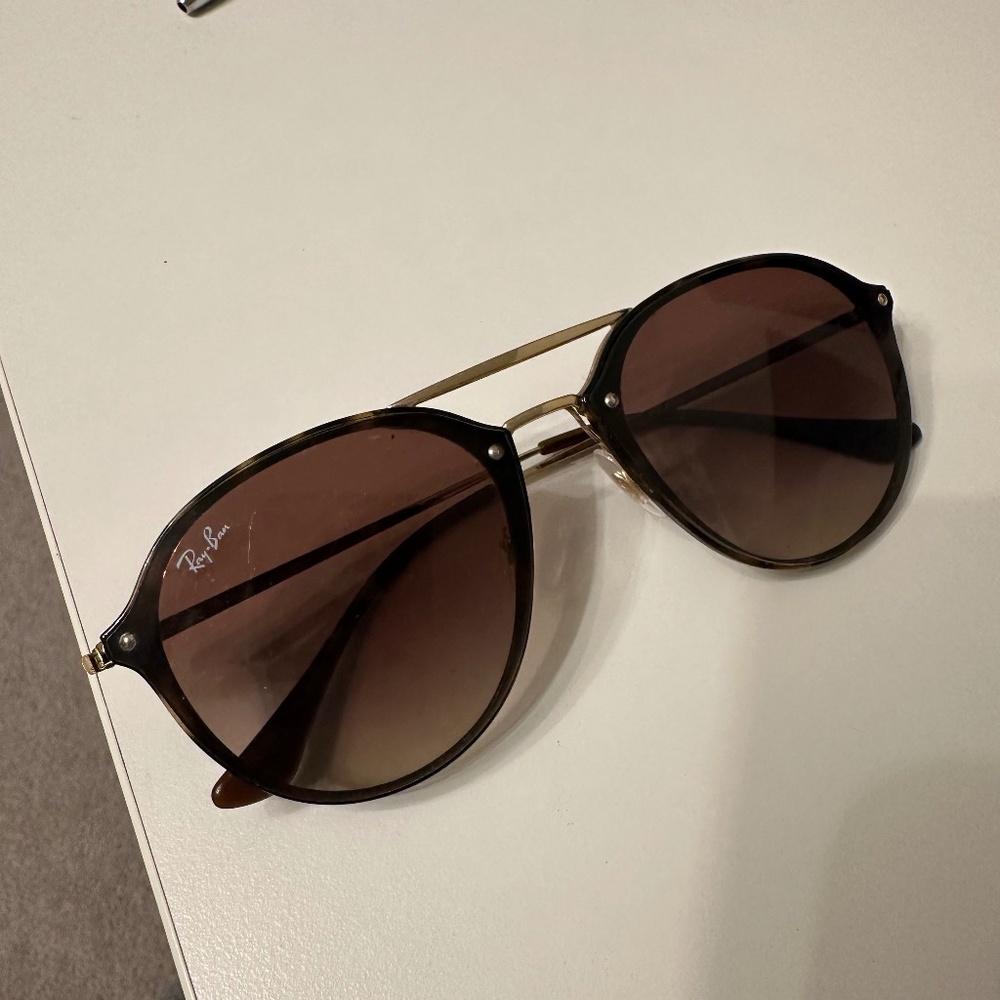 Women’s Ray Ban Sunglasses